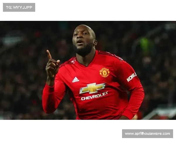 卢卡库为何最终决定加盟曼联的深层原因与背后动机分析